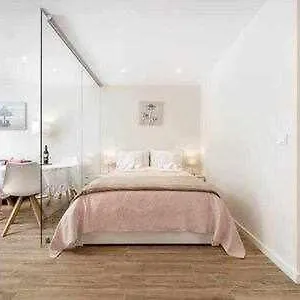 Apartamento New Style Piscina Wifi, Vilamoura